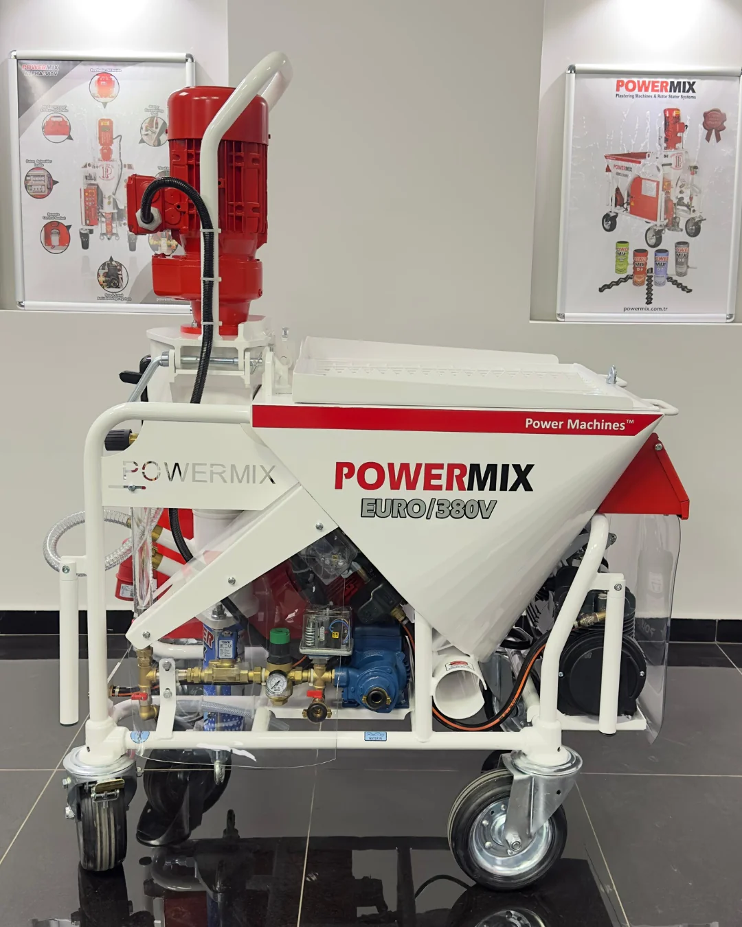 Motorenhet på Powermix Euro 380V, närbild