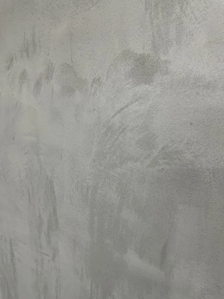 Slätputs med mjuk, betongliknande finish